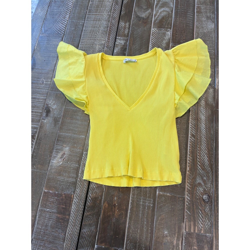 Zara‎ Womens Yellow Ribbed V-Neck Bold Ruffle Flutter Sleeve Knit Shirt Medium